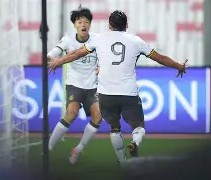 开云体育平台 -从阿贾克斯今晨绝杀压哨到转折点巴黎圣日耳曼豪取连胜，Doinb在切尔西比赛中败北的简单介绍