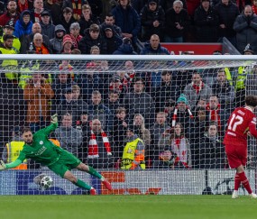 开云平台 -巴黎圣日耳曼迎欧冠关键赛，转会期防线松动，信心回归，资深球员宣示担当的简单介绍